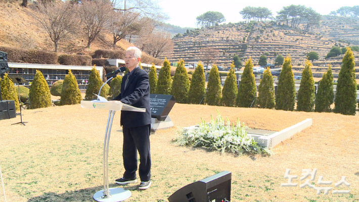 이정삼 목사가 '하나님을 기쁘시게 하는 자'라는 제목의 말씀을 전하고 있다. 이강현 기자