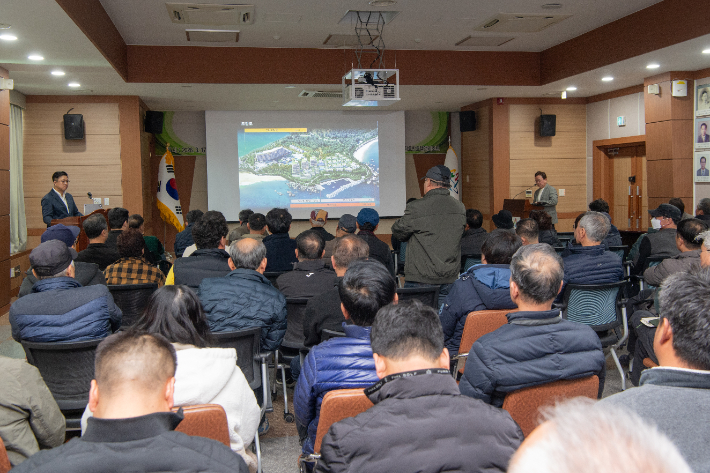 화진포국제휴양관광지 조성사업 주민설명회. 고성군 제공