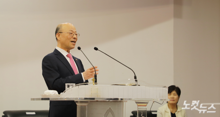 광주순복음교회 한상인 목사(기하성 호남제주지역 총회장)가 설교하고 있다. 한세민 기자