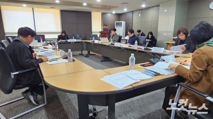 5개월 만에 열린 4·3추가진상조사 분과위원회의. 고상현 기자