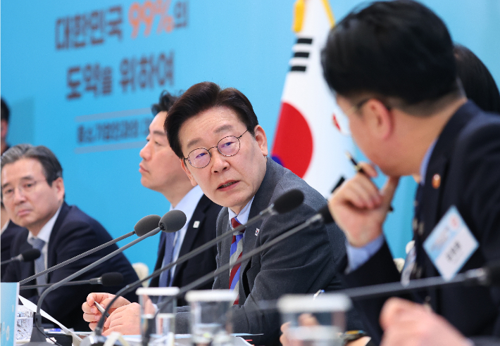 이재명 대통령이 20일 청와대 영빈관에서 열린 중소기업인과의 대화에서 발언하고 있다. 연합뉴스