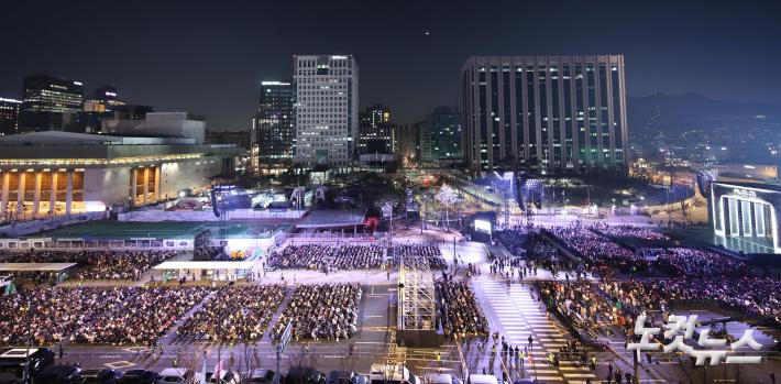 BTS 공연 기다리는 팬들