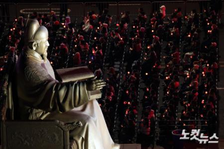 광화문 광장에서 열린 BTS 컴백 공연