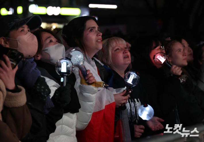한국에서 즐기는 BTS 공연