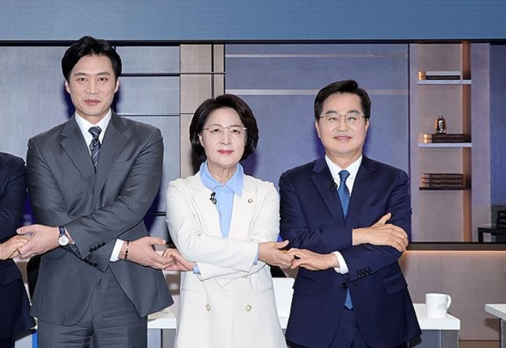 (왼쪽부터)한준호·추미애·김동연 더불어민주당 경기도지사 후보. 연합뉴스