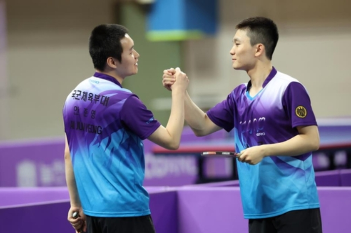 남자 복식 우승을 이룬 안준영(왼쪽)-장한재. 한국프로탁구연맹  