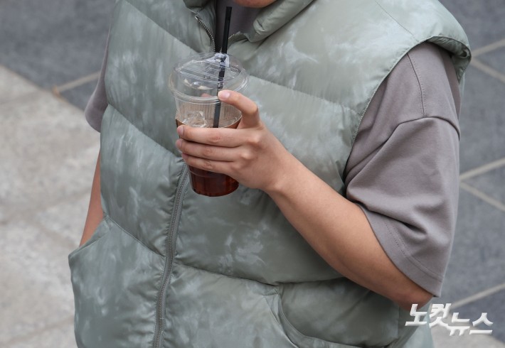 반팔·패딩·아이스아메리카노