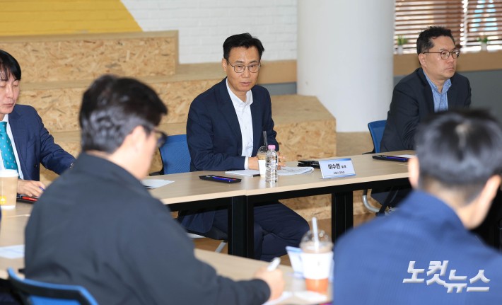 애로사항 청취하는 이수연 서울시 경제실장