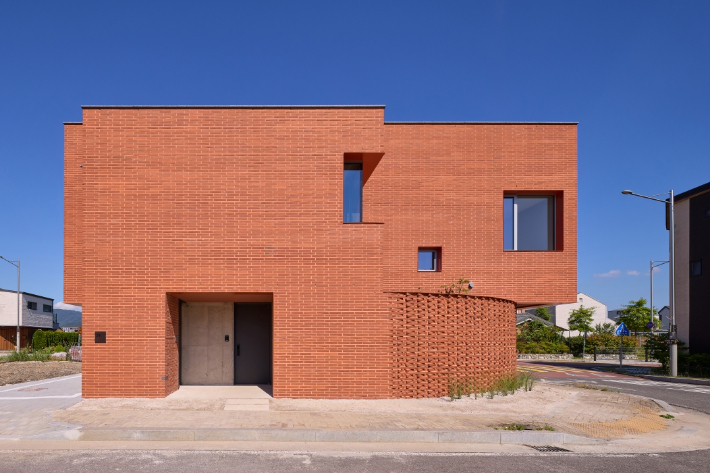 진주시 우수주택. 경남도청 제공 