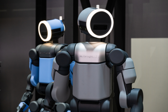 올 초 CES에서 공개된 아틀라스 개발형 모델. 현대자동차그룹 로봇 전문 계열사 보스턴다이나믹스가 미국의 로봇 전략과 방향을 수립하는 민간 싱크탱크 '특별경쟁연구프로젝트'에서 핵심 플레이어로 참여한다. 현대차그룹 제공  