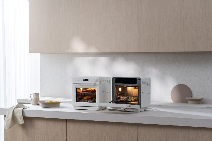 풀무원은 에어프라이어 신제품 '풀무원 스팀쿡 프라임 에어프라이어 15L'를 출시했다. 풀무원 제공