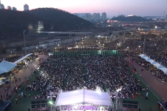 경기남부경찰청 광역예방순찰대 드론 활용 인파 관리 예시. 경기남부경찰청 제공