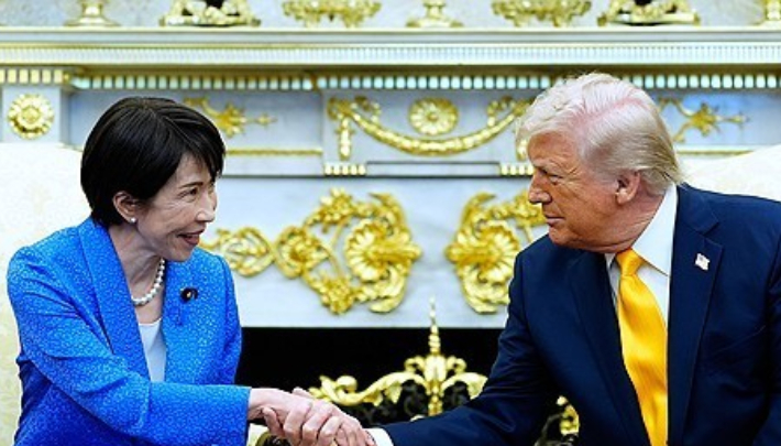 다카이치 사나에 일본 총리(왼쪽)와 도널드 트럼프 미국 대통령. 연합뉴스