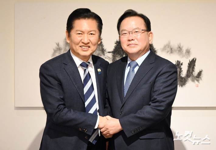 손잡는 정청래-김부겸