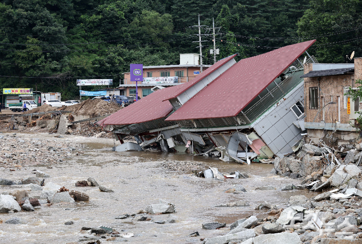 지난해 경기 가평군 조종면 집중호우 피해 모습. 가평=박종민 기자