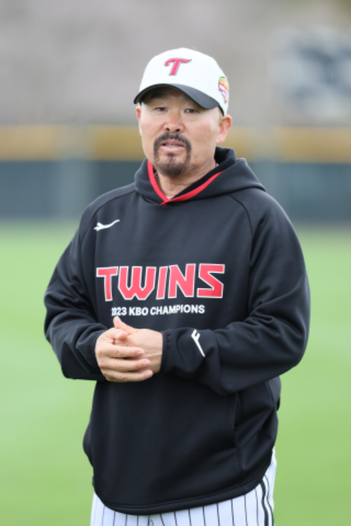 LG 김용일 수석 트레이닝 코치. LG 