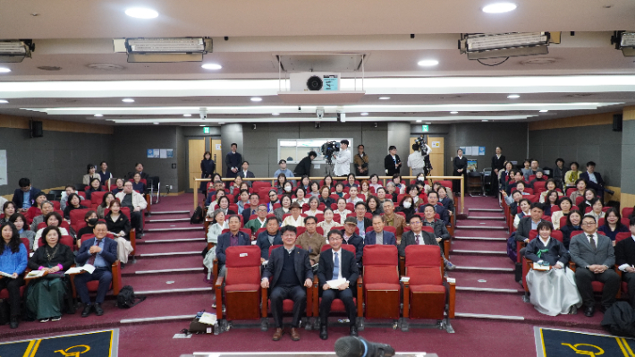 지난 25일 국회의원회관에서 열린 한국 차문화 발전을 위한 정책 포럼. 한국예다학연구소 제공