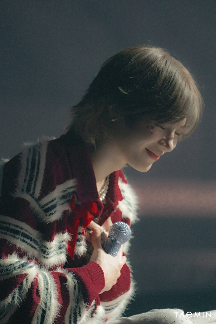 가수 태민이 27일 첫 영어 디지털 싱글 '롱 웨이 홈'을 발매한다. 태민 공식 트위터