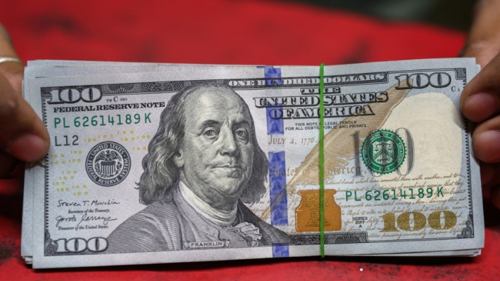 미국 재무부장관의 서명이 인쇄된 100달러 지폐. 연합뉴스