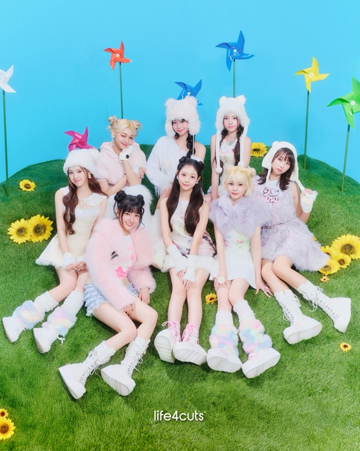 유니스는 '스위시'가 대표곡이 된 것 같다고 밝혔다. 유니스 공식 트위터