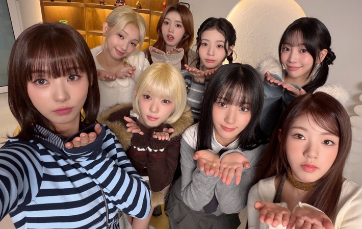 그룹 유니스. 유니스 공식 트위터