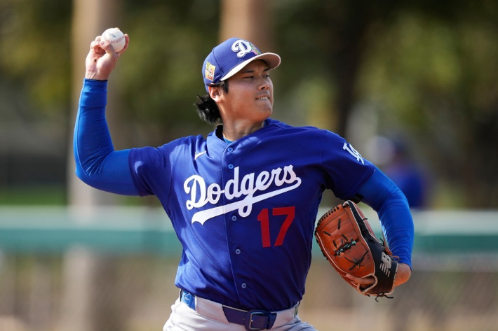 오타니는 올해부터 다저스에서는 처음으로 투타를 겸업한다. 연합뉴스 