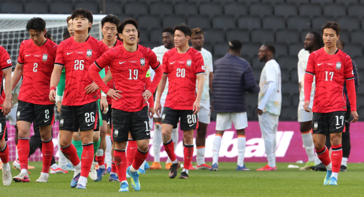 4-0, 충격패 당한 한국. 연합뉴스