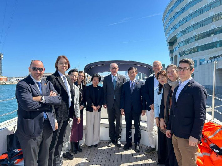 부산항만공사는 스페인 바르셀로나항을 방문해 자매항 협약을 체결했다. BPA 제공