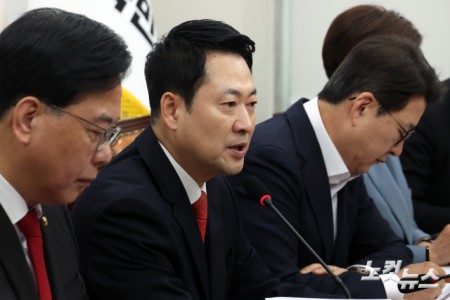 발언하는 장동혁 대표