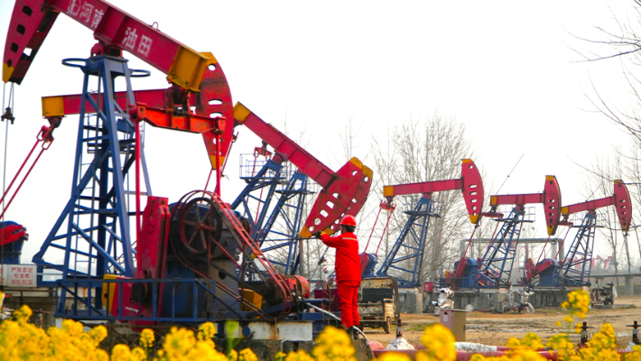 사진은 중국의 국영 석유회사 중국석화(中国石油化工集团, SINOPEC) 허난(河南) 유전의 석유 채굴 모습. 중국석화 홈페이지 캡처
