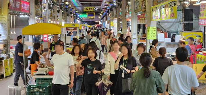 청주시내 한 전통시장. 청주시 제공