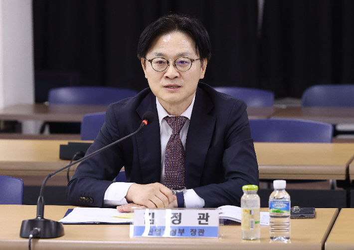 김정관 산업통상부 장관. 연합뉴스