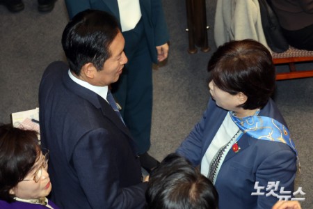 대화하는 정청래-서영교