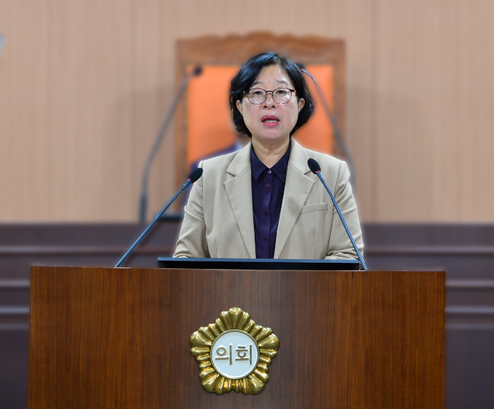 31일 광주 북구의회 고영임 의원이 5분 자유발언에서 여름철 집중호우에 대비한 재난안전상황실의 역할 강화를 촉구하고 있다. 광주 북구의회 제공