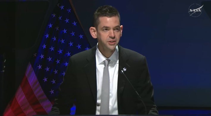 이그니션(IGNITION) 행사에서 연설하는 제라드 아이작먼 NASA 국장. NASA 중계 영상 캡처