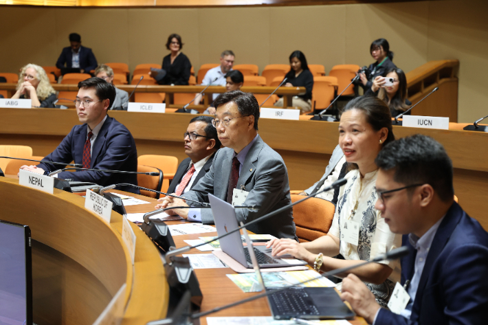 신상진 성남시장이 지난달 16일 태국 방콕 유엔컨퍼런스센터에서 열린 유엔지역개발센터(UNCRD) 지속가능교통(EST) 아시아지역 회의 개회식에 참석하고 있다. 성남시 제공
