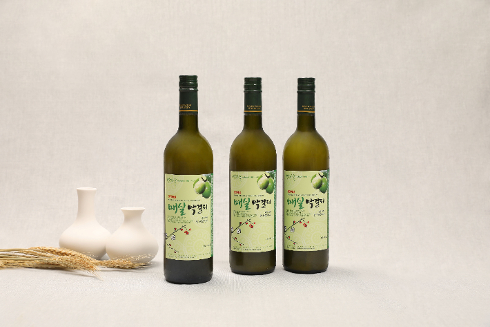 전남 4월 전통주로 선정된 광양 매실 막걸리. 전라남도 제공