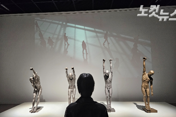 김영원 작가 작품. 이형탁 기자