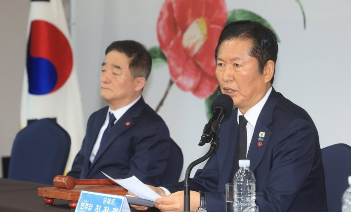 정청래 더불어민주당 당대표. 연합뉴스