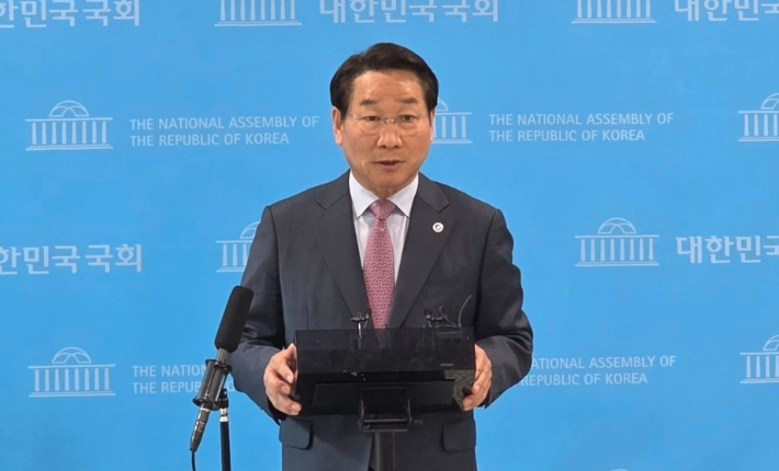 3일 유정복 인천시장이 국회에서 기자회견을 진행했다. 독자 제공