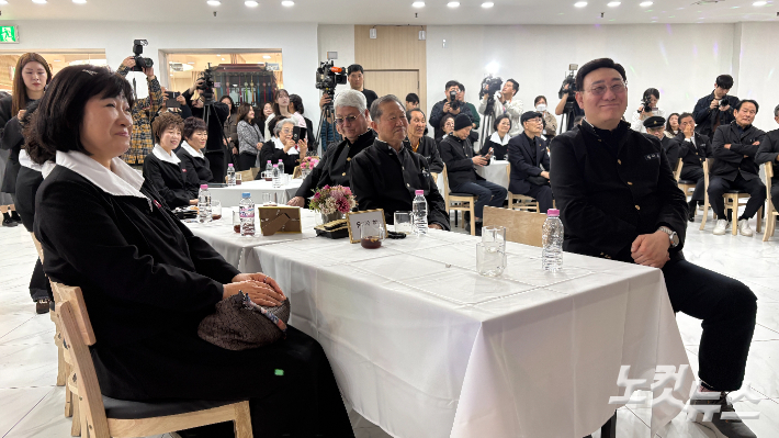 2일 오후 2시 서울 종로구 성균관컨벤션웨딩홀에서 '65세 이상 싱글들의 친구 찾기, 종로 굿라이프 챌린지' 행사가 열렸다. 김수정 기자