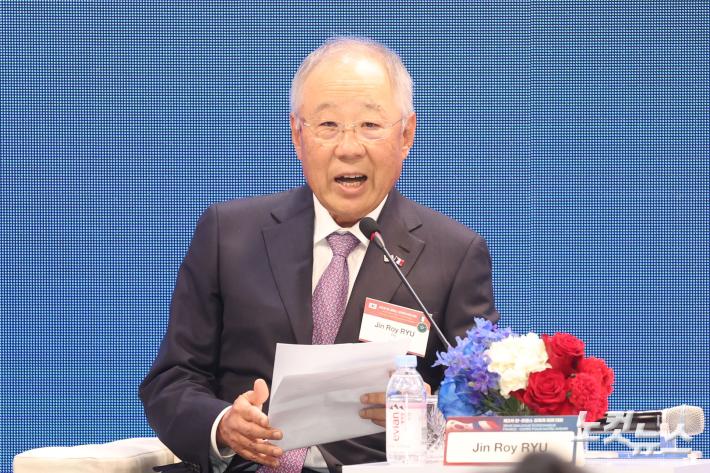 발언하는 류진 한국경제인협회장