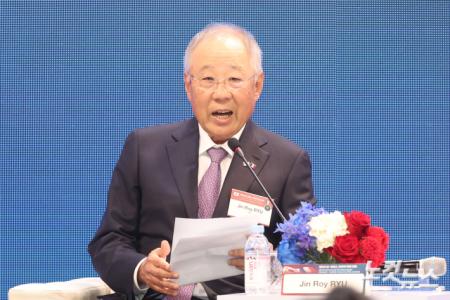 발언하는 류진 한국경제인협회장