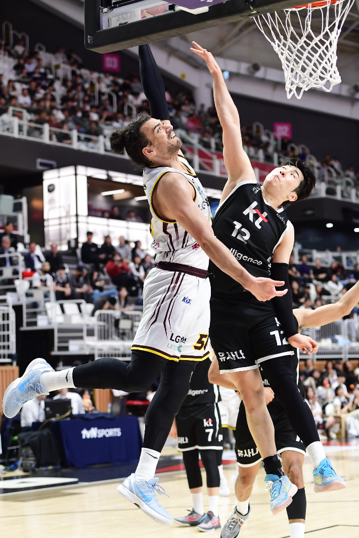 아셈 마레이의 덩크 장면. KBL 제공