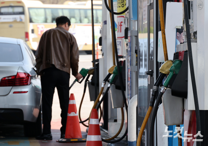 서울 서초구 만남의광장 주유소의 모습. 박종민 기자