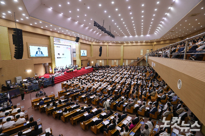 순복음참사랑교회에서 열린 전주시 부활절 연합예배 현장. 최화랑 기자
