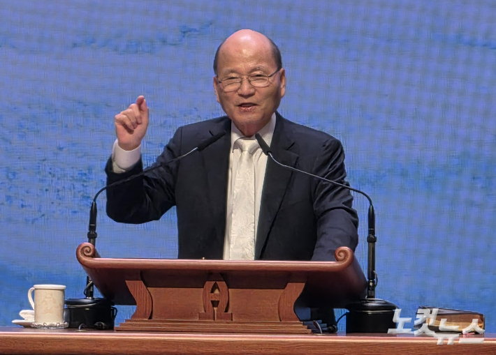 상당교회 정삼수 원로목사가 감사예배에서 말씀을 선포하고 있다. 임성민 기자