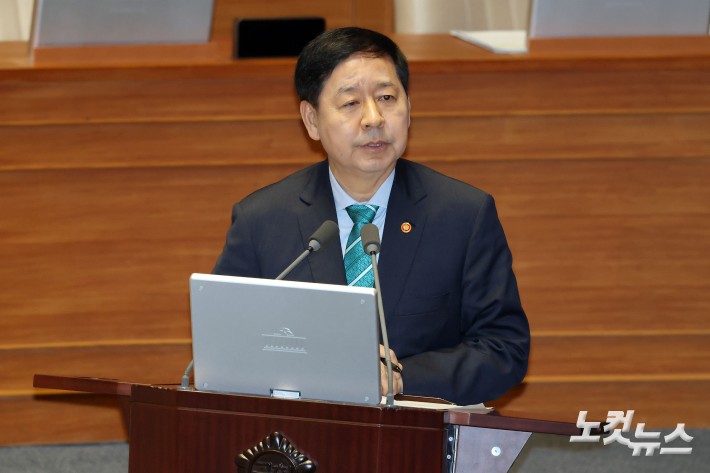 경제 분야 대정부질문, 답변하는 구윤철 부총리