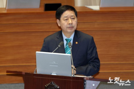 경제 분야 대정부질문, 답변하는 구윤철 부총리