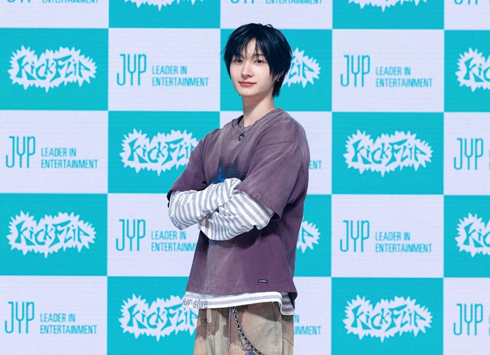 킥플립 동화. JYP엔터테인먼트 제공